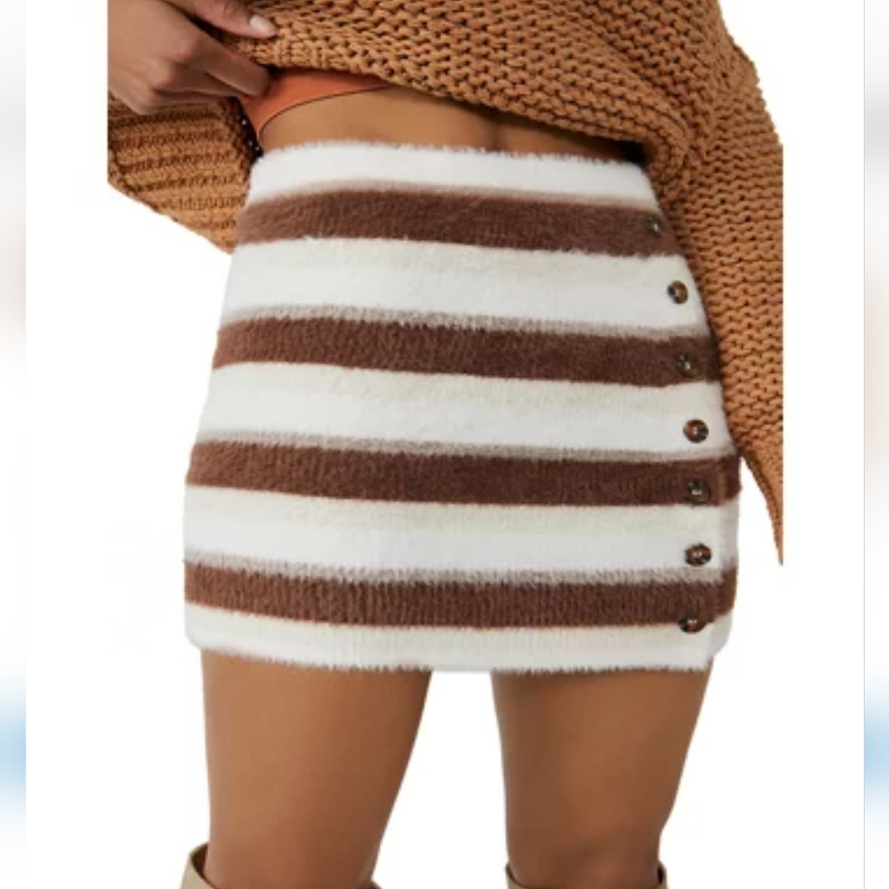 FREE PEOPLE sweater mini skirt (med)